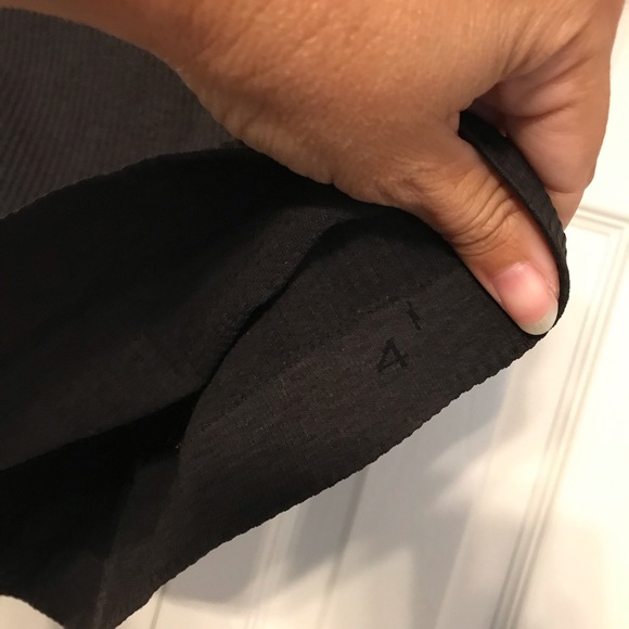 Lululemon Ebb to Street Tank sz 4 Black - Picture 2 of 8